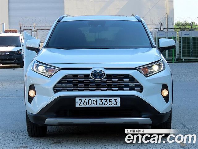 Toyota RAV4 2.5 4WD Hybrid — пробег 53 600 км — фото 3 из 5