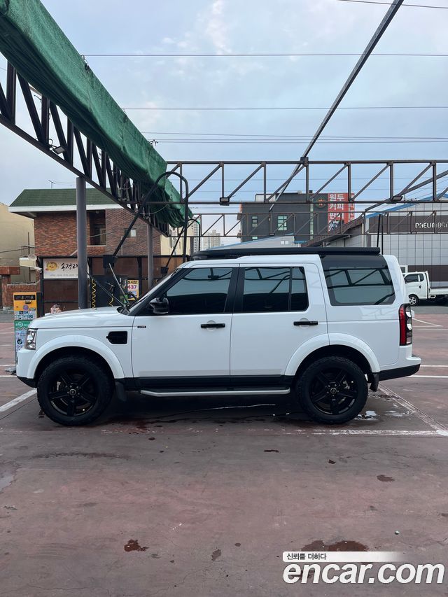 Land Rover Discovery 3.0 SDV6 SE — пробег 149 900 км — фото 2 из 5