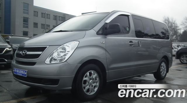 Hyundai Starex 12-Seater Wagon CVX Deluxe — пробег 175 680 км — фото 1 из 5