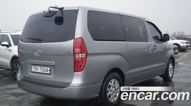 Hyundai Starex 12-Seater Wagon CVX Deluxe — пробег 175 680 км — фото 2 из 5