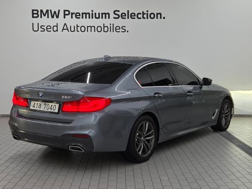 BMW 5-Series 530i xDrive M Sport Package Plus — пробег 78 612 км — фото 3 из 5