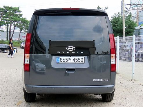 Hyundai Staria L3.5 Cargo 5-Seater Modern — пробег 2 311 км — фото 4 из 5