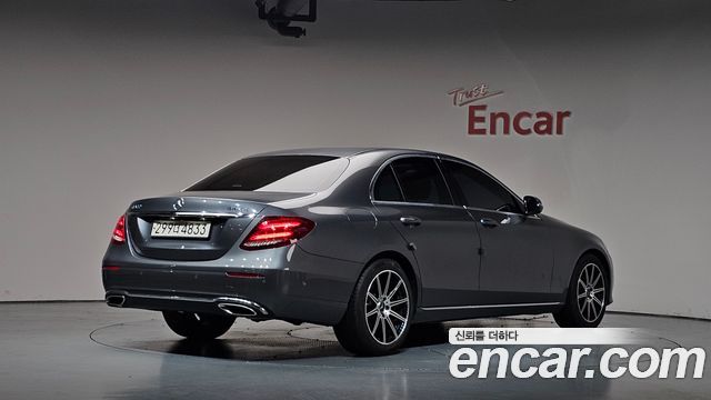 Mercedes-Benz E-Class из Кореи Encar