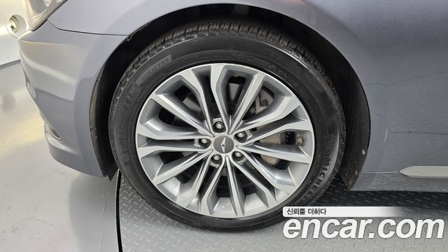 Hyundai Genesis из Кореи Encar