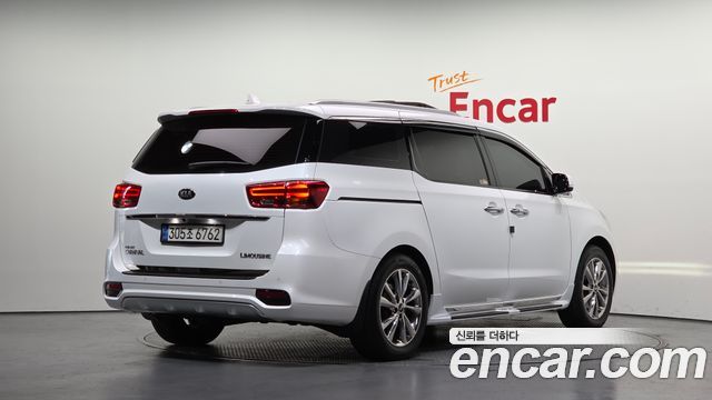 Kia Carnival Gasoline 7-Seater Limousine President — пробег 93 453 км — фото 2 из 5