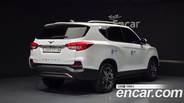 Ssangyong Rexton из Кореи Encar