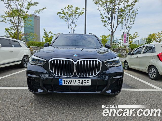 BMW X5 xDrive 40i M Sport — пробег 66 600 км — фото 1 из 5