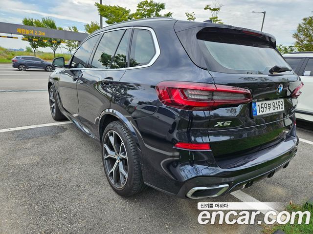 BMW X5 xDrive 40i M Sport — пробег 66 600 км — фото 3 из 5