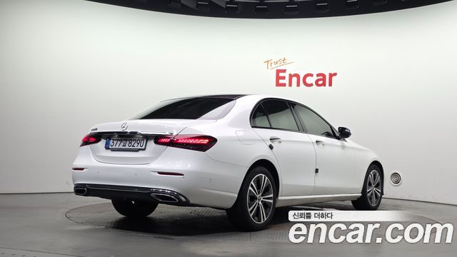 Mercedes-Benz E-Class из Кореи Encar