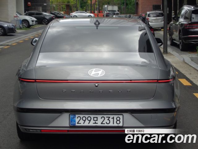 Hyundai Grandeur 3.5 LPG 2WD (Taxi) VIP — пробег 180 470 км — фото 4 из 5
