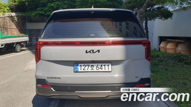 Kia Carnival Hev 9 Seater X Line — пробег 4 200 км — фото 2 из 5