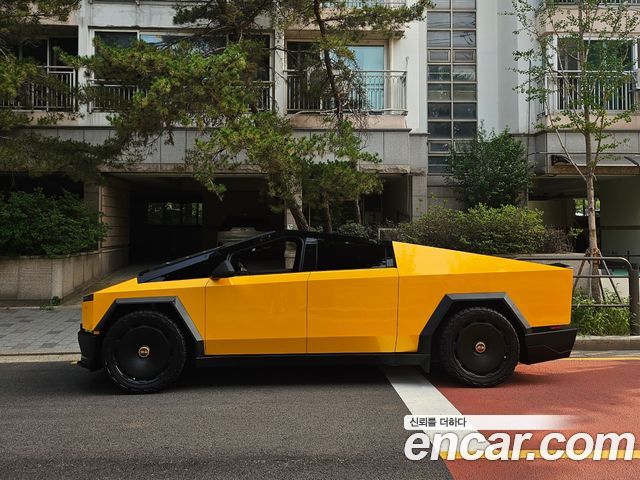 Tesla Cybertruck AWD — пробег 11 950 км — фото 3 из 5