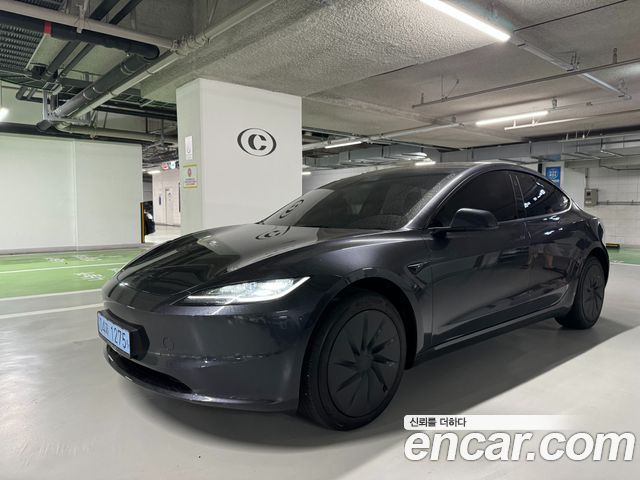 Tesla Model 3 스탠다드 RWD — пробег 831 км — фото 3 из 5