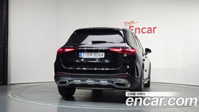 Mercedes-Benz GLC-Class GLC300 4MATIC AMG Line — пробег 38 099 км — фото 4 из 5