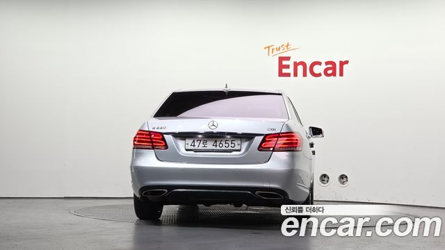 Mercedes-Benz E-Class E220 CDI Avantgarde — пробег 203 535 км — фото 4 из 5