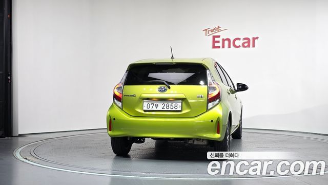 Toyota Prius 1.5 — пробег 17 227 км — фото 4 из 5