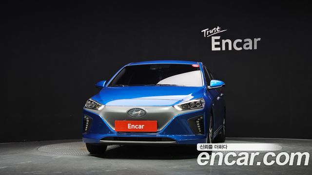 Hyundai Ioniq Q — пробег 82 957 км — фото 3 из 5