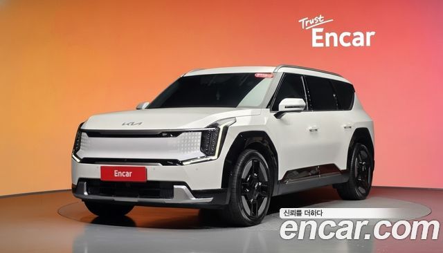 Kia EV9 Long Range 4WD Earth — пробег 27 039 км — фото 1 из 5