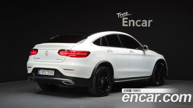 Mercedes-Benz GLC-Class GLC220 d 4MATIC Premium Coupe — пробег 88 605 км — фото 2 из 5