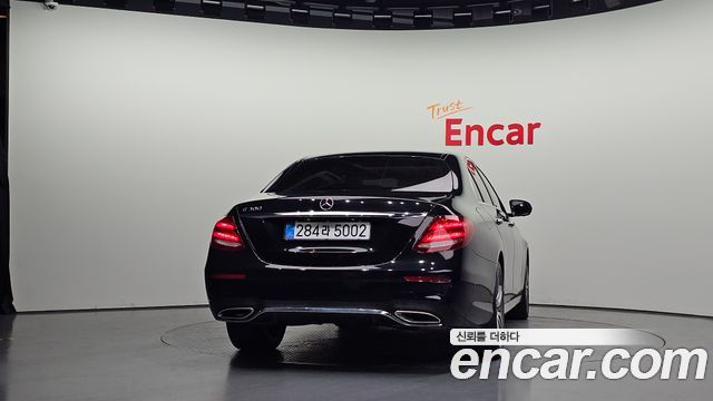 Mercedes-Benz E-Class E300 Avantgarde — пробег 145 997 км — фото 4 из 5