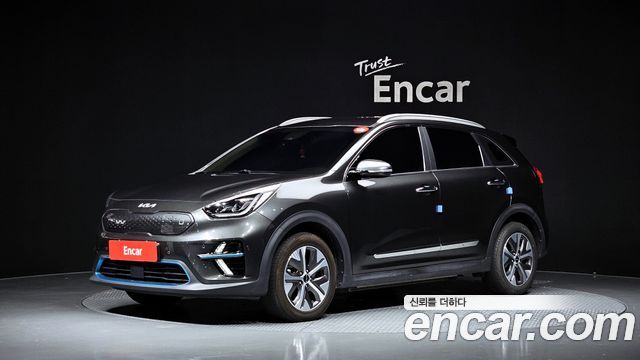 Kia Niro Noblesse — пробег 71 373 км — фото 1 из 5