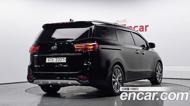 Kia Carnival из Кореи Encar