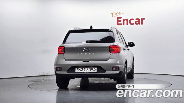 Hyundai Venue из Кореи Encar
