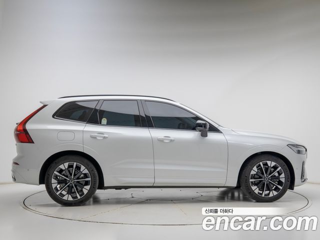 Volvo XC60 B5 Ultra Bright Air Sus — пробег 8 493 км — фото 5 из 5