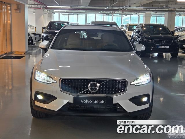 Volvo V60 из Кореи Encar