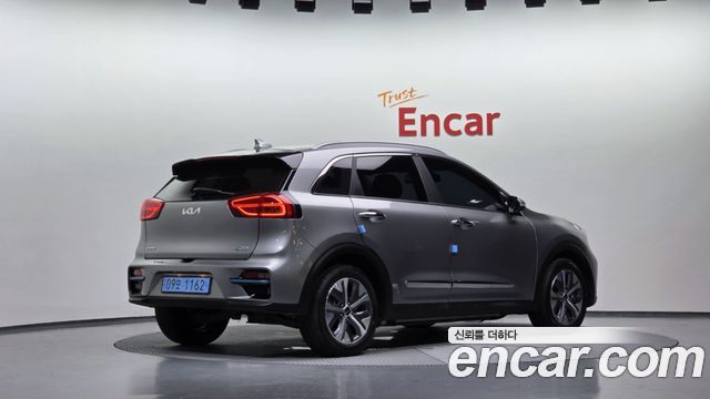 Kia Niro Noblesse — пробег 65 447 км — фото 2 из 5
