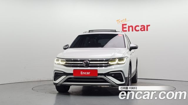 Volkswagen Tiguan 2.0 TSI Prestige — пробег 26 872 км — фото 3 из 5