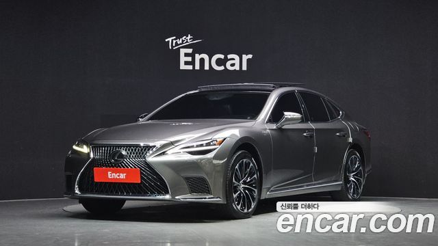 Lexus LS 3.5 Luxury AWD — пробег 147 964 км — фото 1 из 5