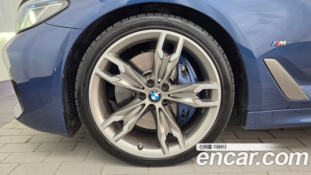 BMW 5-Series M550i xDrive — пробег 94 583 км — фото 5 из 5