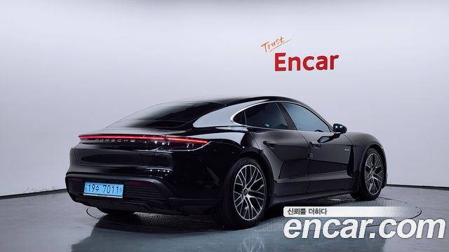 Porsche Taycan из Кореи Encar