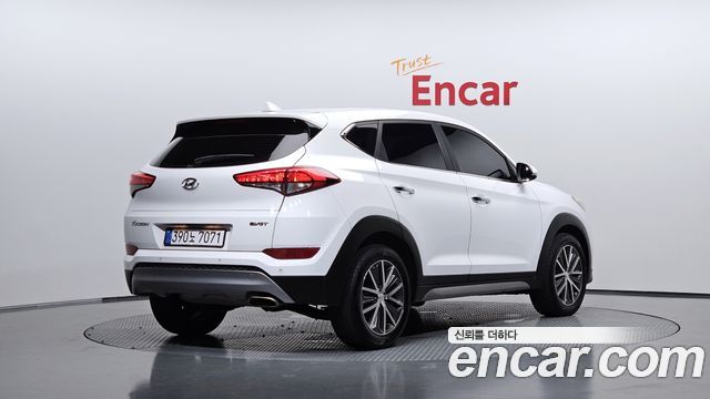 Hyundai Tucson Diesel 1.7 2WD Style Fever — пробег 170 152 км — фото 2 из 5
