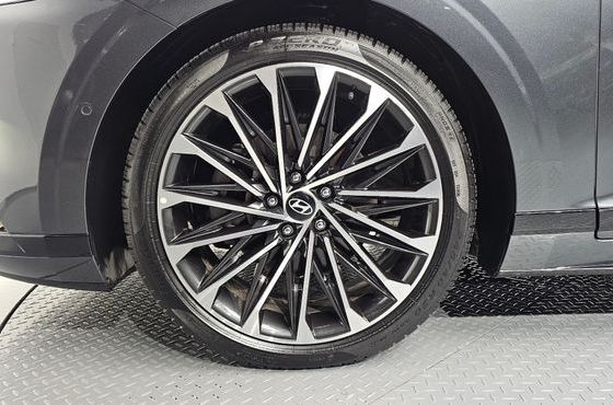 Hyundai Grandeur 2,5 Gasoline 2WD Calligraphy — пробег 9 397 км — фото 5 из 5