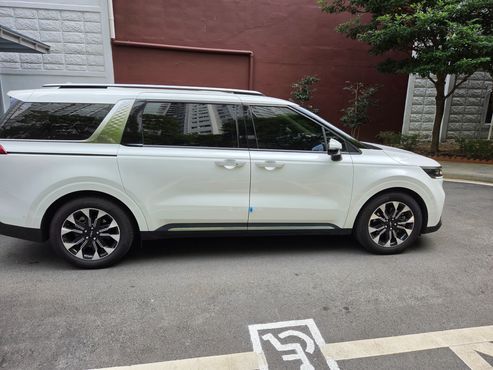 Kia Carnival Diesel 9-Seater Signature — пробег 27 000 км — фото 4 из 5