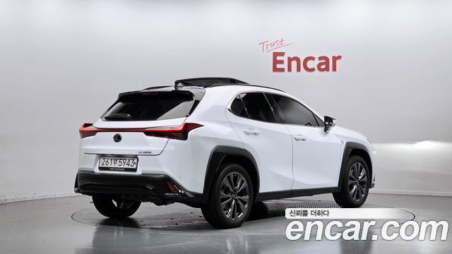 Lexus UX из Кореи Encar