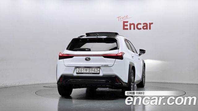 Lexus UX из Кореи Encar