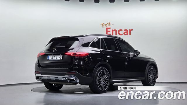 Mercedes-Benz GLC-Class GLC300 4MATIC AMG Line — пробег 92 573 км — фото 2 из 5