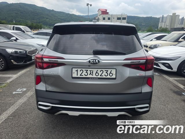 Kia Seltos из Кореи Encar