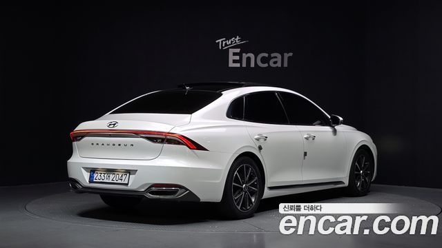 Hyundai Grandeur из Кореи Encar