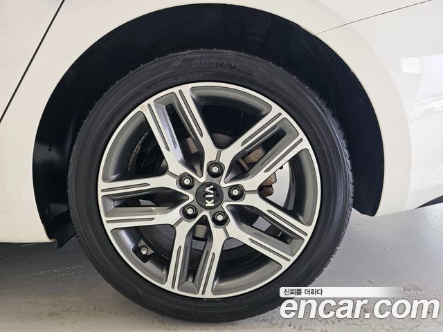 Kia K3 Luxury — пробег 74 800 км — фото 5 из 5
