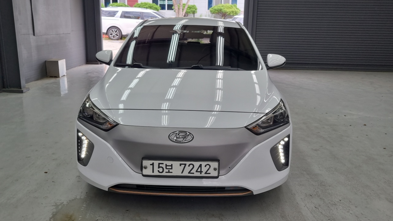Hyundai Ioniq N — пробег 127 101 км — фото 3 из 5