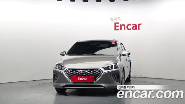 Hyundai Ioniq 1.6 HEV Q — пробег 186 013 км — фото 3 из 5