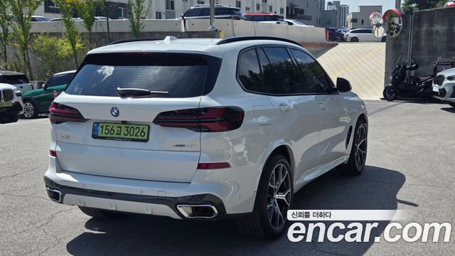 BMW X5 xDrive 40i M Sport — пробег 4 089 км — фото 2 из 5