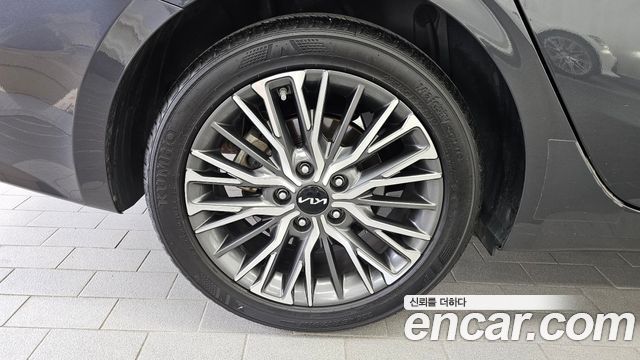 Kia K3 из Кореи Encar