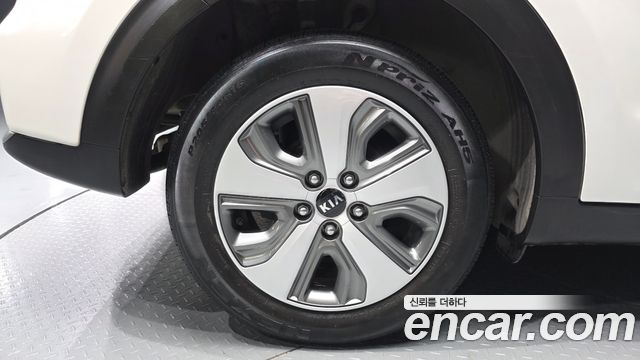 Kia Niro из Кореи Encar