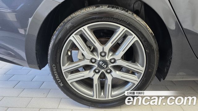 Kia K3 из Кореи Encar