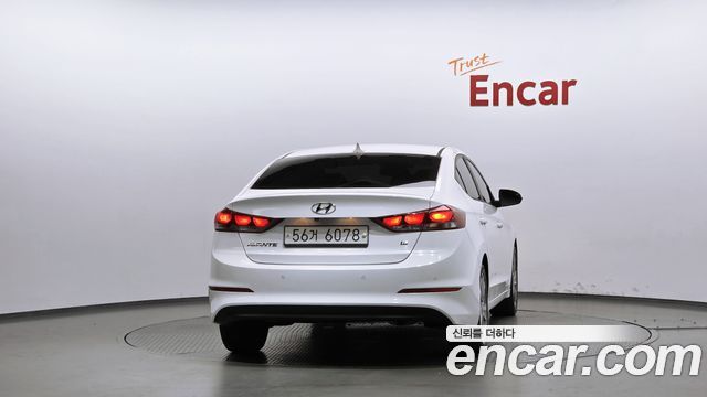 Hyundai AVANTE из Кореи Encar